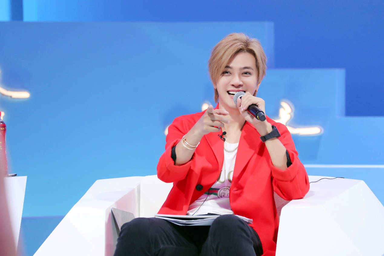 这就是歌唱对唱季发起人犀利点评对唱罗西贝获花式表白