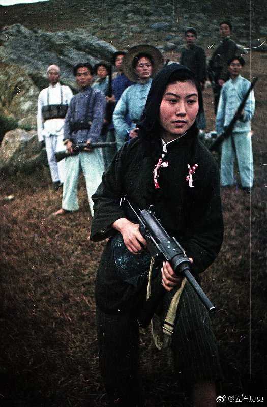彩色中国:1949-1950,民兵都用上冲锋枪