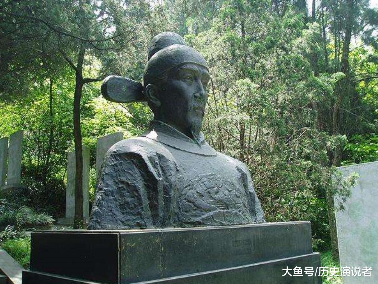 大臣叫嚣皇帝: 有本事诛我十族, 皇帝盛怒, 九族外又给他找出一族