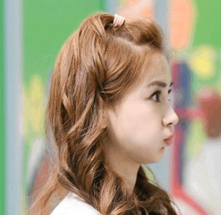 当女星换了发色,郑爽可爱似芭比,杨颖年轻十岁