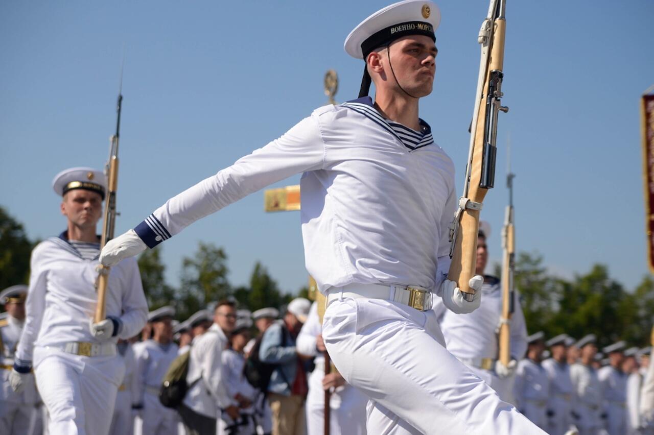 俄罗斯海军节波罗的海舰队在圣彼得堡阅兵