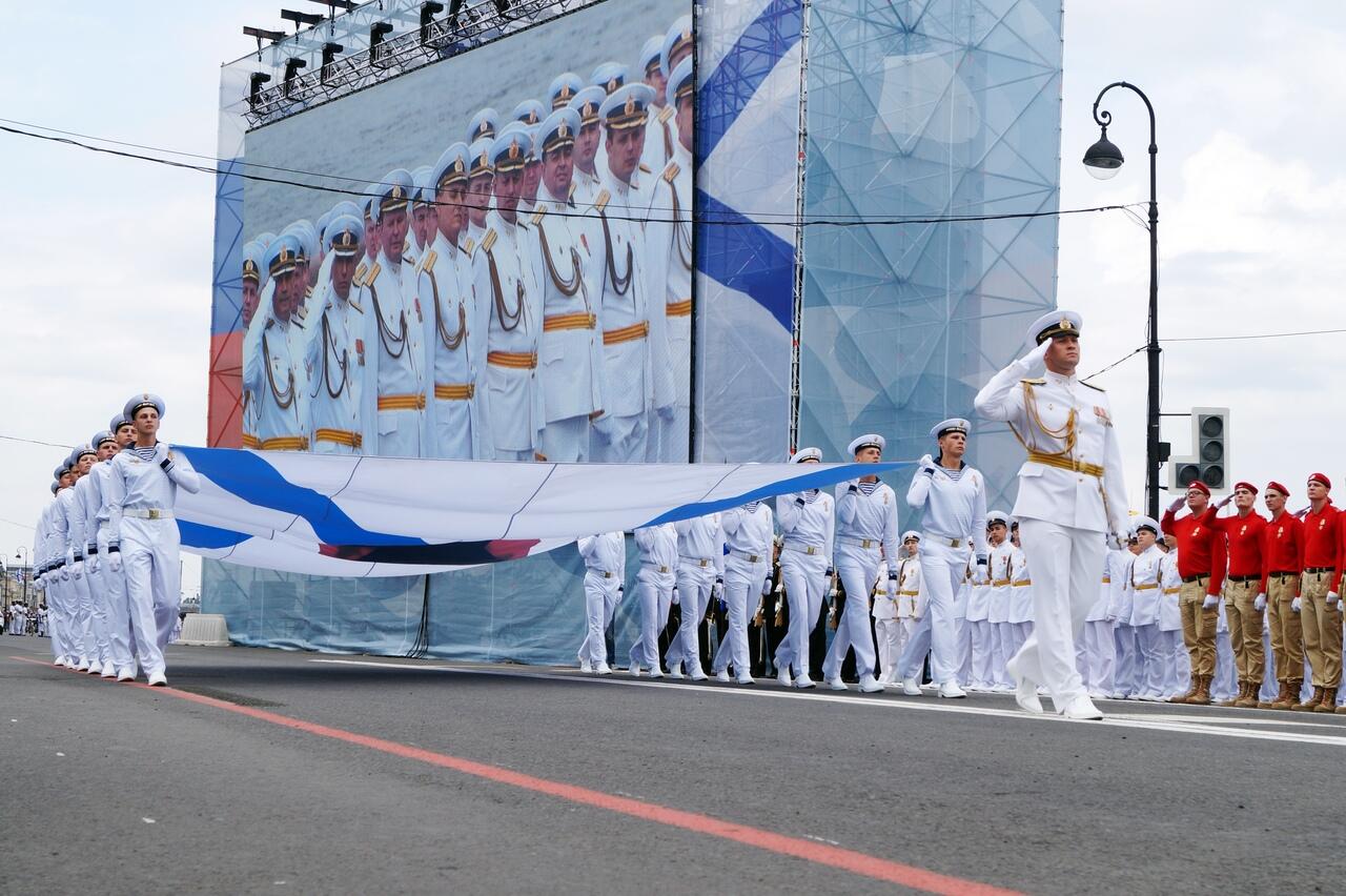 俄罗斯海军节波罗的海舰队在圣彼得堡阅兵