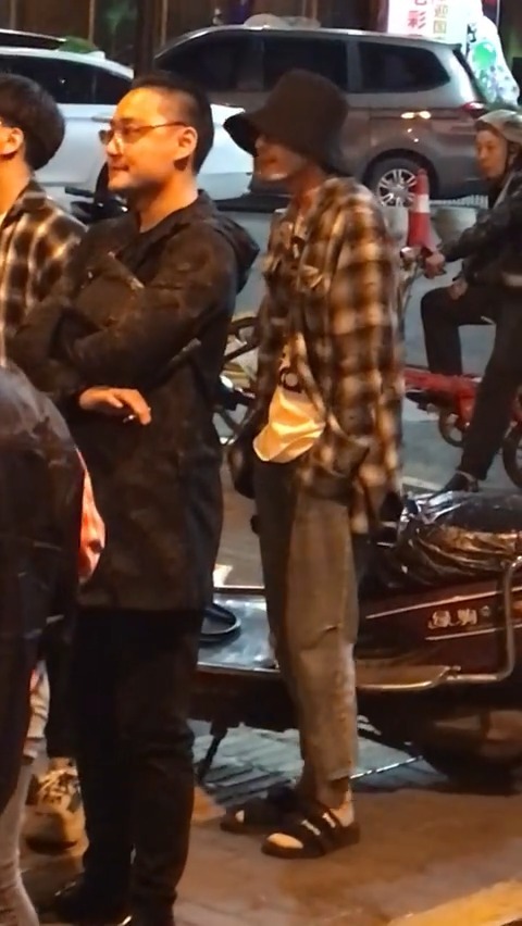 【白宇 棒棒糖】今日份快落!一根棒棒糖就能拐