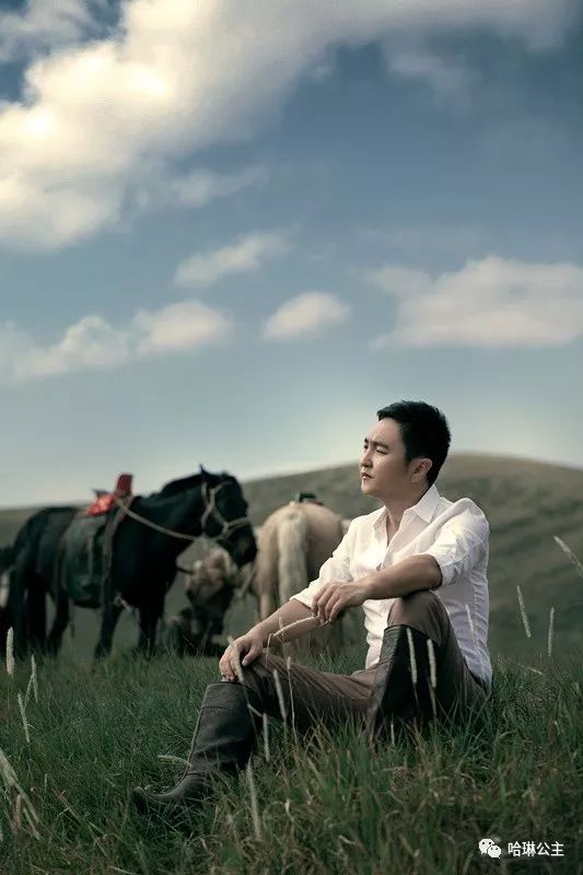 哈琳呼斯楞首度联袂献声新歌相伴到永远首发