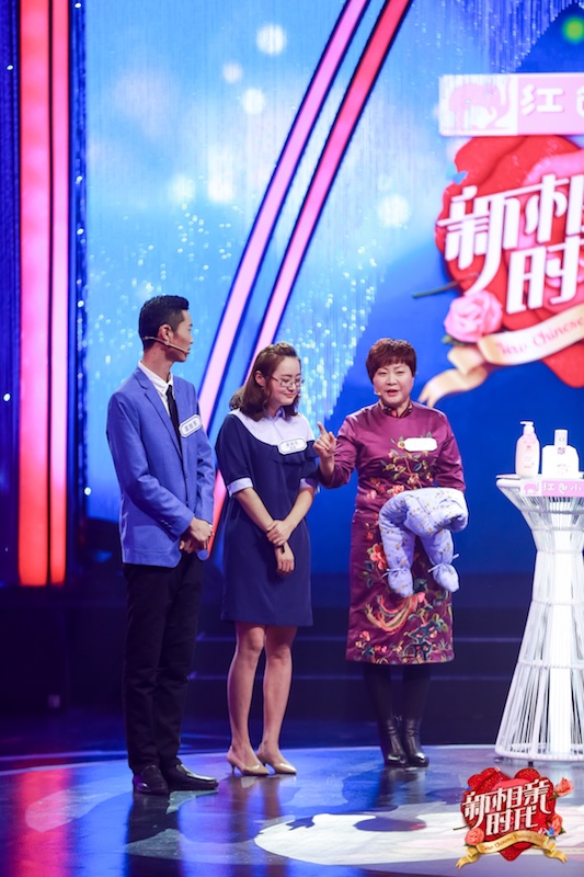 《新相亲时代》"中国好婆婆"经历引爆泪点 律师妈妈霸气护女