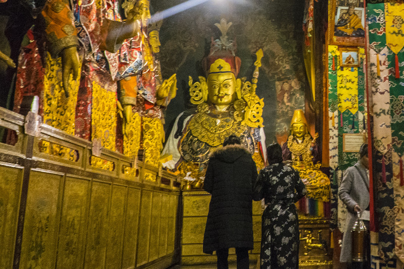 中心的主殿,则象征着坛城的中心.