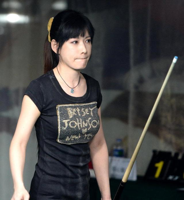 颜值可以比肩潘晓婷的台球运动员她就是来自台湾的何心如