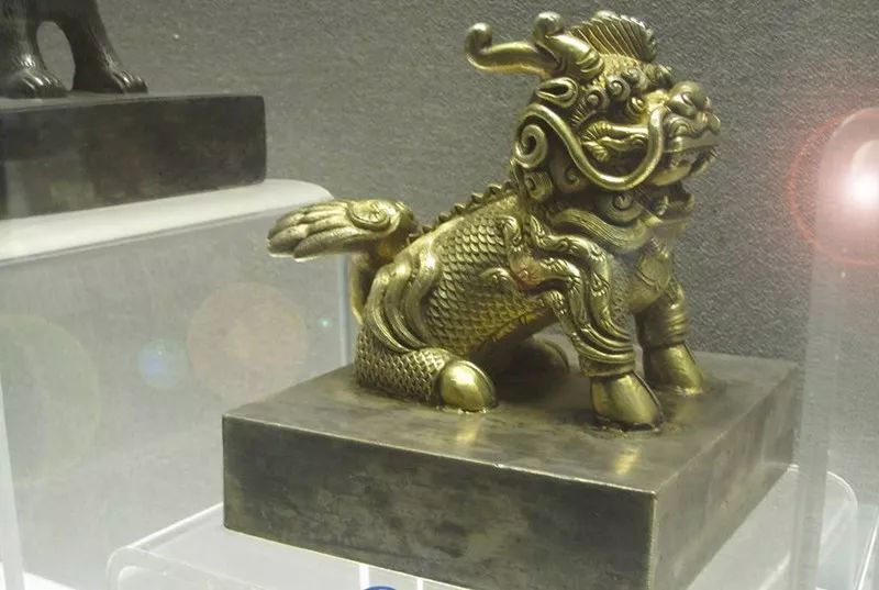 "印绶格"就是印绶格,严格意义上不再分"正印格"和"偏印格",这是因为