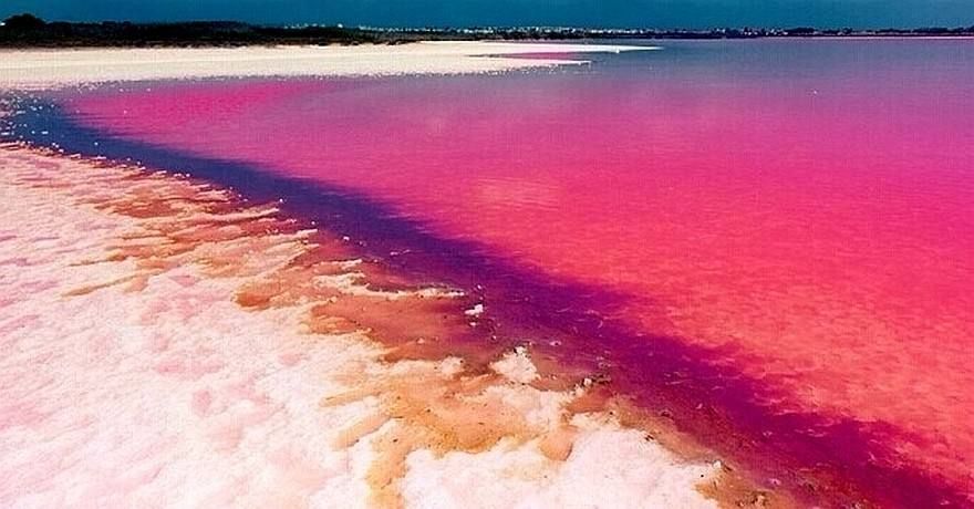 地球上最大的红色湖泊美得让人心疼