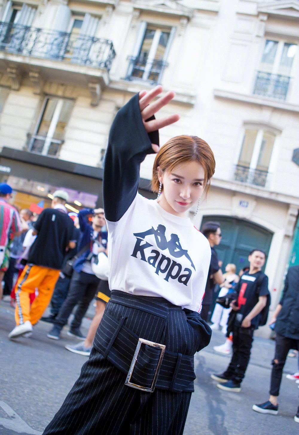 阚清子俏皮辫子气质炸裂, 网友: 纪凌尘可真有福气!