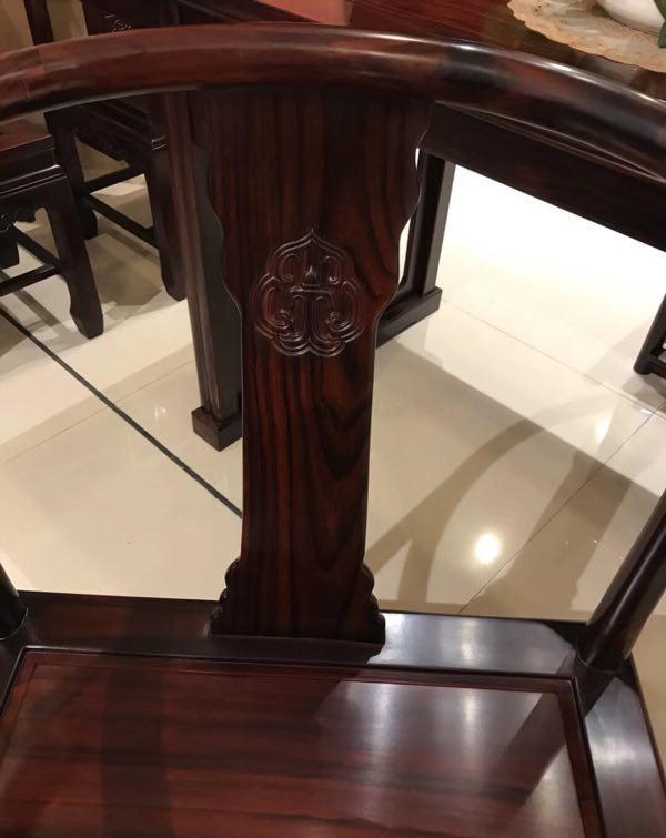 国标红木(阔叶黄檀)黑酸枝风采_新浪新闻