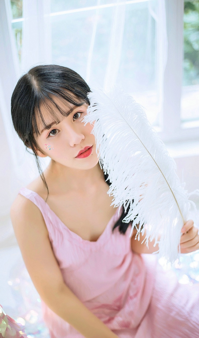 甜美少女私房粉红连衣裙美丽可人写真集 @微相册 @微博摄影