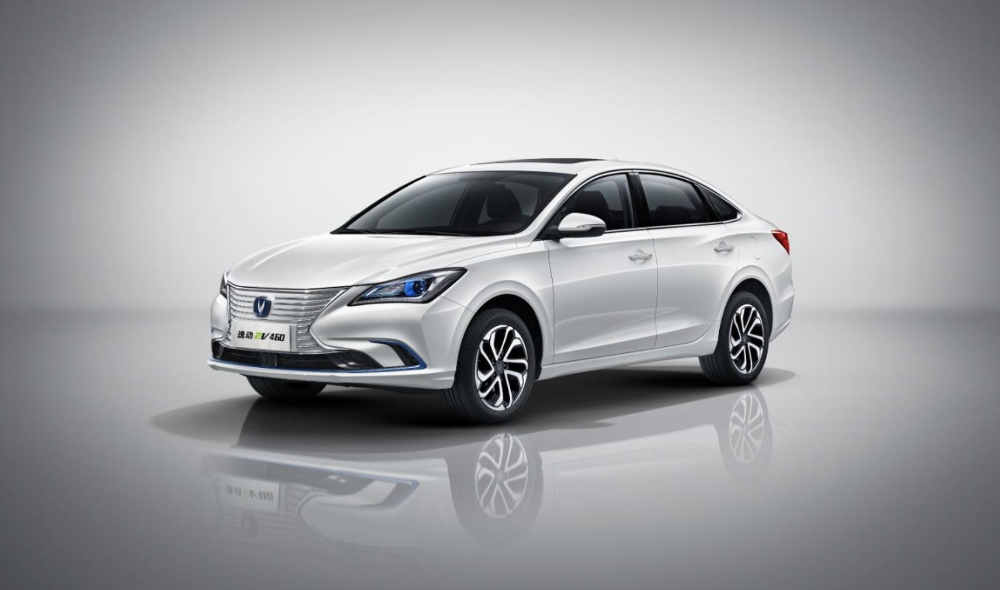 "燃油pk纯电" 逸动ev460怎样稳中取胜?