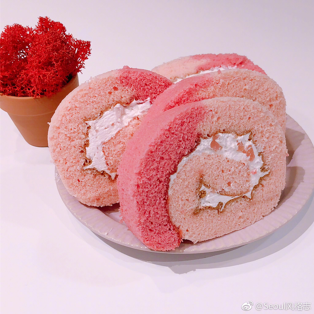 韩国巴黎贝甜前段时间推出了一款名叫"peach blossom"的桃子口味瑞