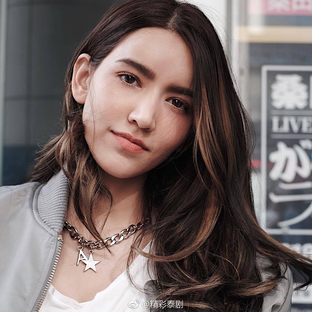 泰剧炽爱游戏中的漂亮反派女二扮演者--泰星Ic