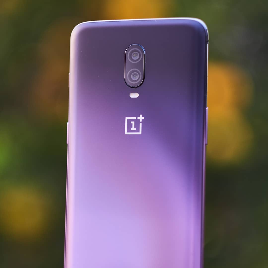 一加6t的电光紫真的骚得漂亮