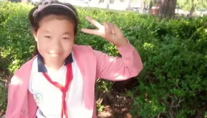 邹平13周岁女孩走失近两天 穿粉色带帽卫衣