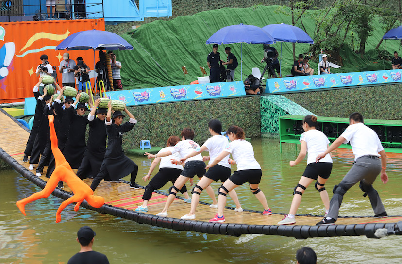 《摇啊笑啊桥》节目内部产生乱斗?