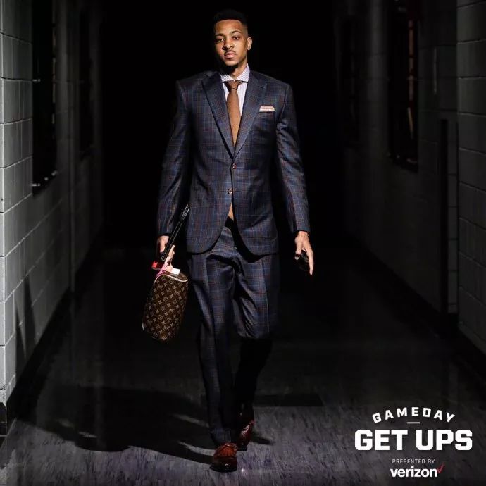 利文斯顿|凯文-杜兰特|勇士_新浪新闻