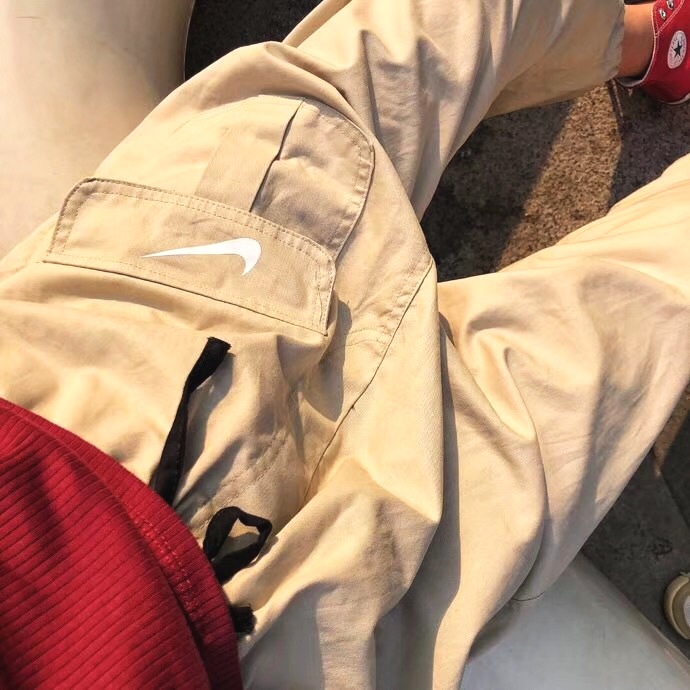 2018年最流行的nike耐克束脚工装裤,真的好看