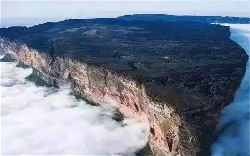 无论是地上还是地下,都有很多没有看过的美景.