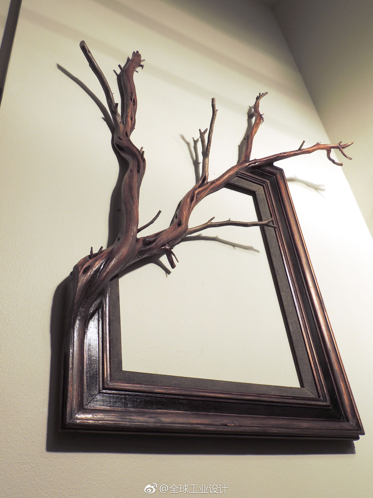 美国艺术家darrylcox融合相框系列装饰作品引起多方设计媒体的关