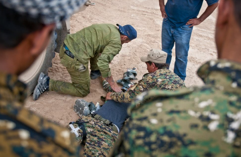 库尔德武装招兵买马,美国从中协助,欲在中东掀起大风暴|叙利亚_新浪