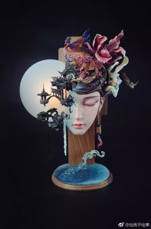 "造物"原型创作大赛中,《秋鸾·广寒宫》的创作原稿,作者为袁星亮