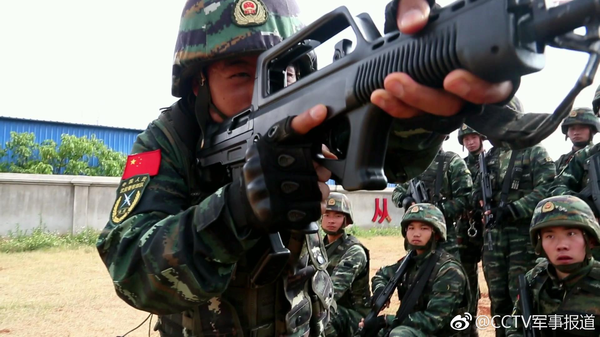 大家一起认识怒江大山傈僳族小伙-武警云南总队红河支队机动中队排长