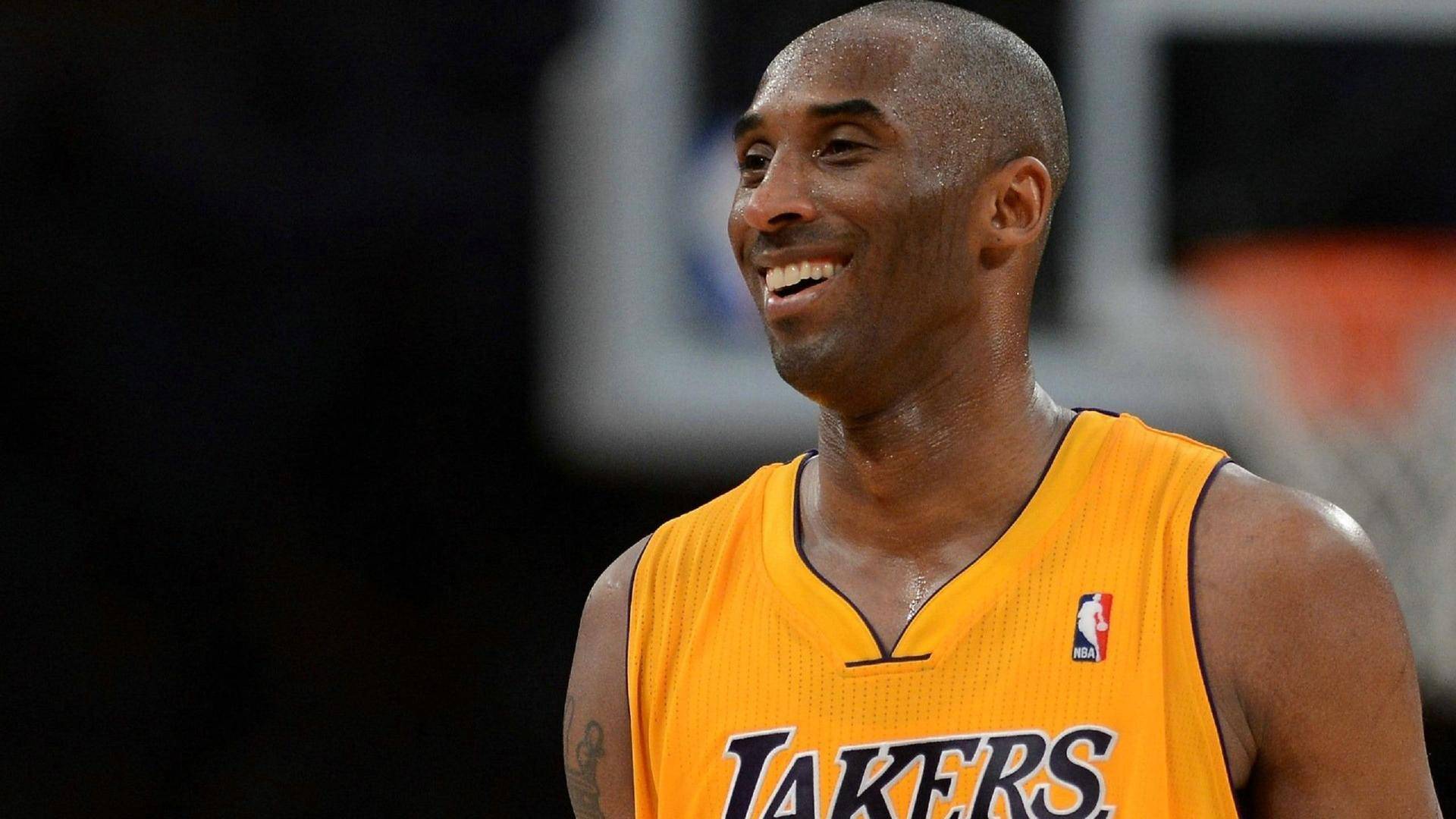 评比一个球员的一对一单防能力,科比是最好的试金石,他有着nba