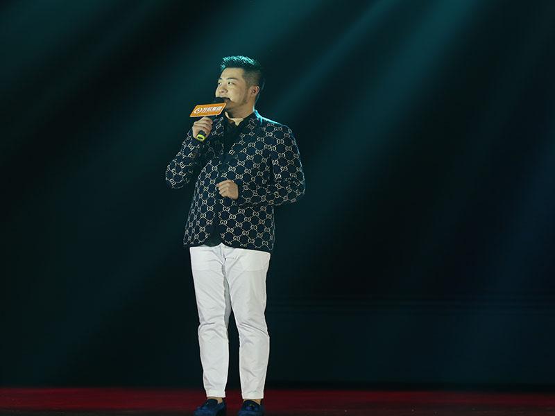 大壮现场倾情演唱,《我们不一样》,《差一步》,《本色英雄》等几首