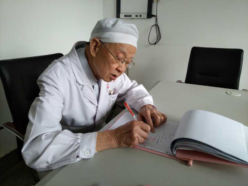 仁医仁术——邵梦扬