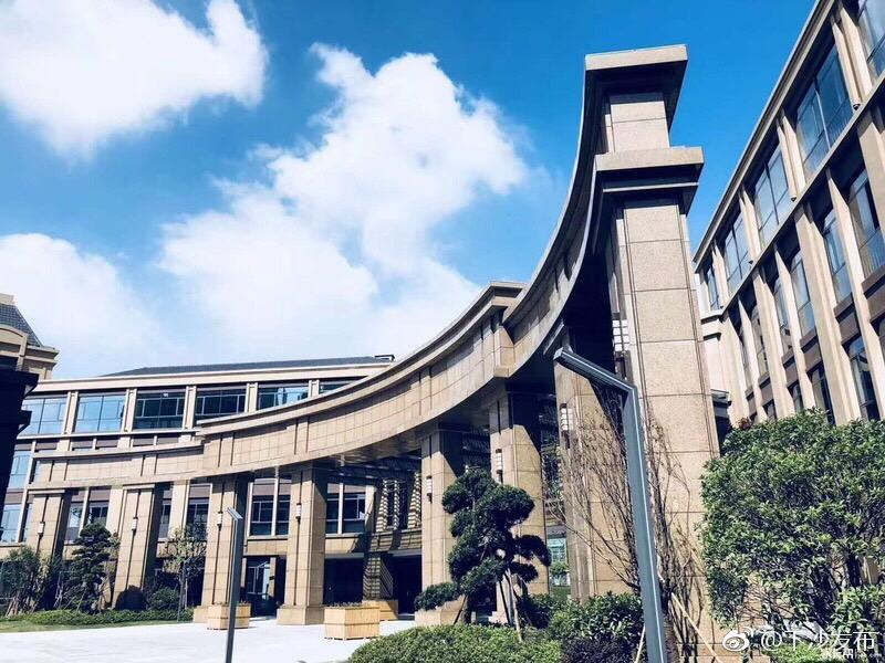 规模48个教学班的杭州养正学校交付使用