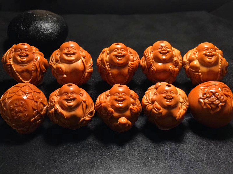 橄榄核雕名家之——芥子核雕