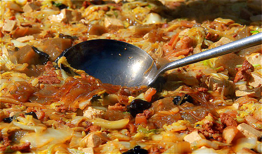 农村大锅菜品的是文化,吃的是营养