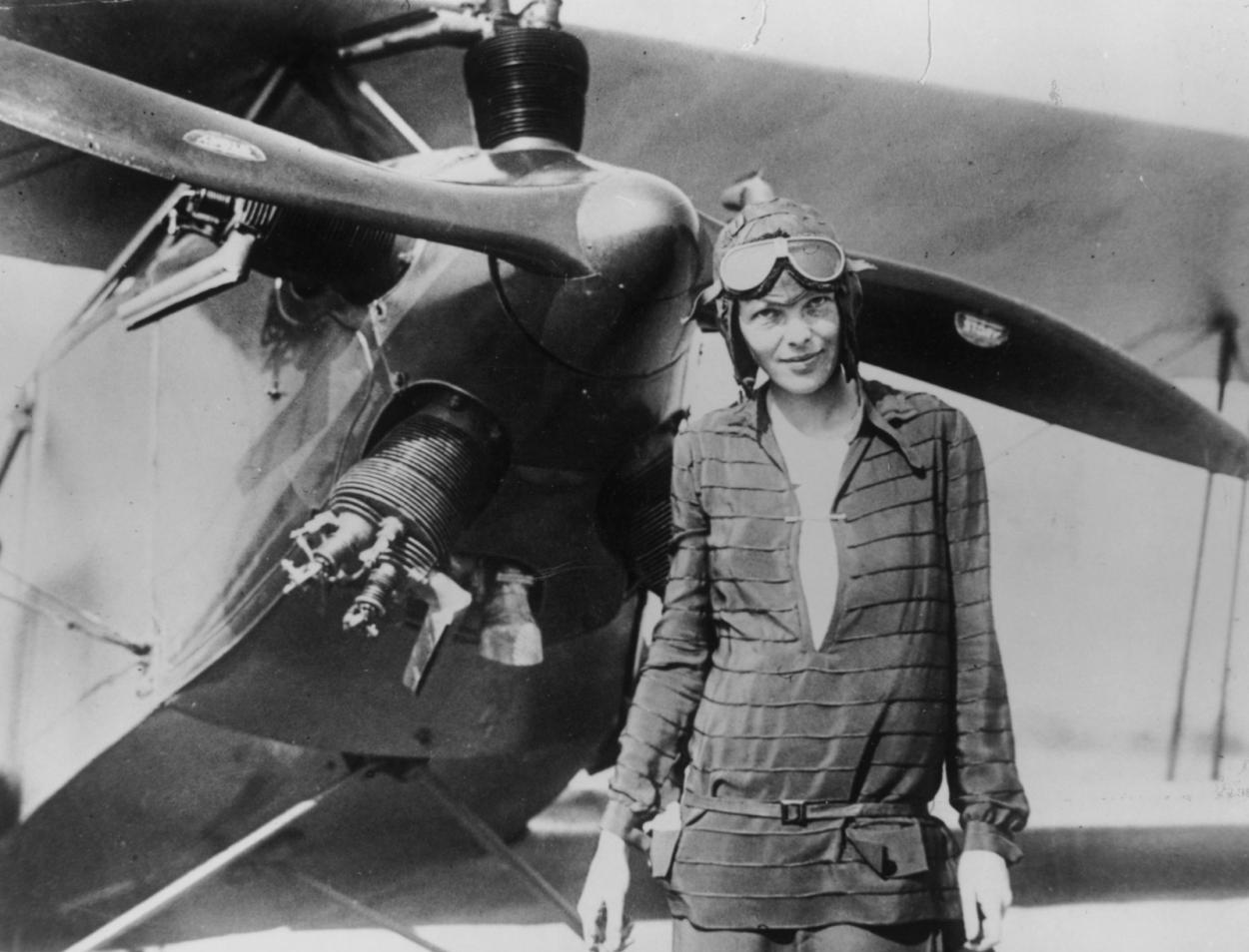 离奇失踪近80年的美国女飞行员amelia earhart 死因一直都是个谜.