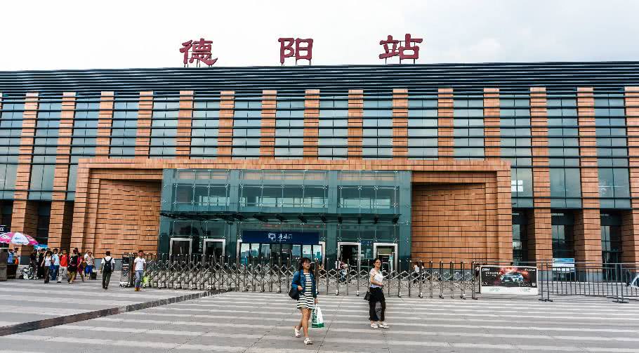 四川最漂亮的火车站,你最喜欢哪个?