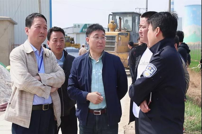 沧州运河,新华两区拆除大范围违法建筑