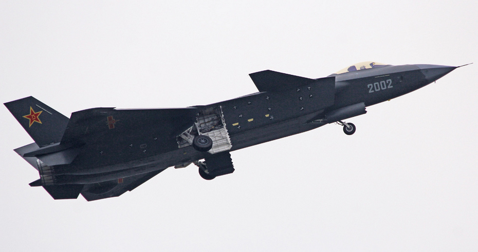 巴铁欲引进歼20战机,巴网友却不同看法,究竟怎么回事|巴基斯坦|巴铁