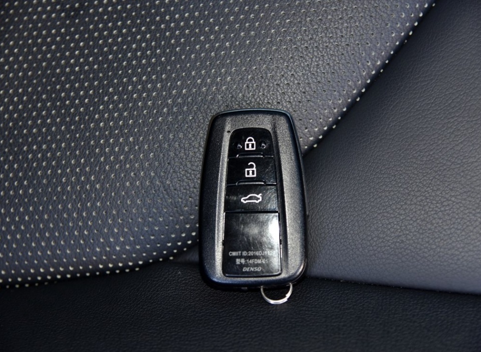 开不坏的中级车,比雅阁质量稳定,标配10安全气