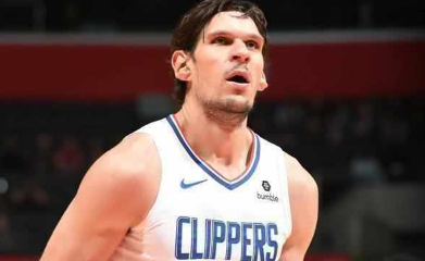 nba最新效率王诞生,四战轰下56分32板6帽|博班|季前赛|效率_新浪新闻