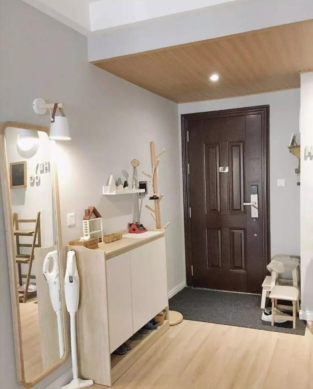 没有玄关的小户型用什么鞋柜?矮鞋柜和换鞋凳组合了解一下