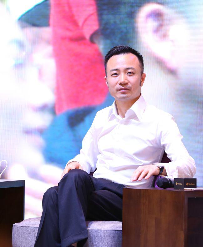 俞凌雄:坚定信仰负重前行