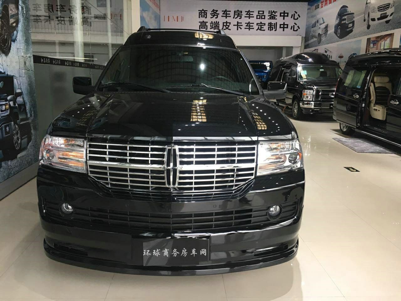 霸气的suv商务车 林肯外交官典藏版