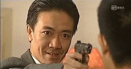 里的黑社会老大▲《大江东去》里的市长堪称反腐经典剧李幼斌的气质和