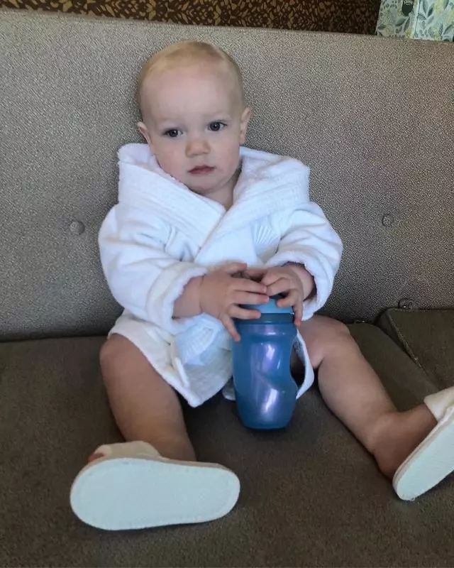 虎父无犬子:"嘴炮"康纳的儿子面露凶光,初现格斗天赋