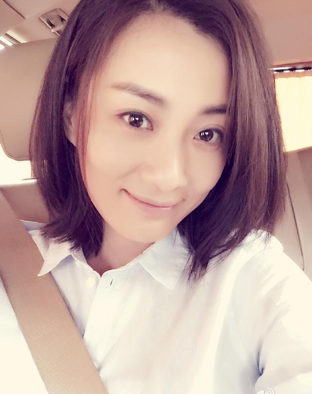 出演《奋斗》被骂惨, 力挺文章是好友, 三次改名至今不红|徐翠翠