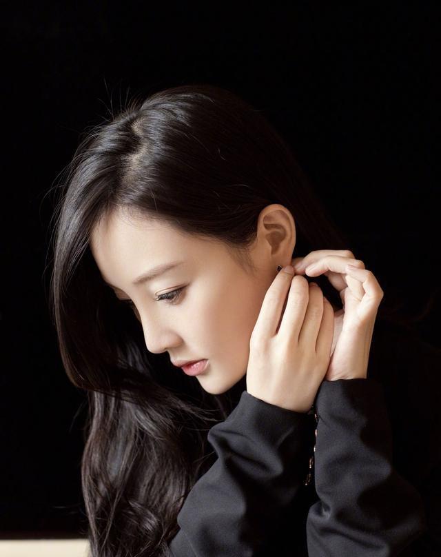 颜值回归 李小璐的脸兜兜转转一整圈终还是美的