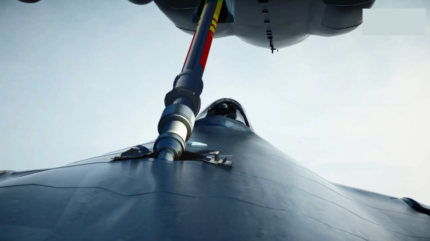 画面太酷了!歼-20编队与运-20u硬管空中加油特写