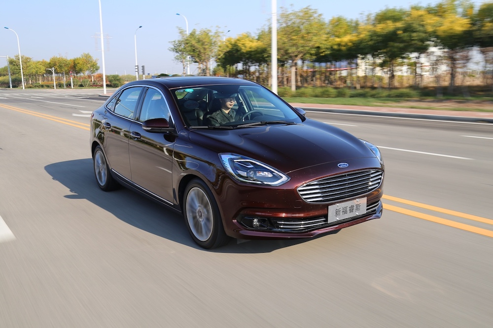 为三缸正名是个伪命题,试驾福特福睿斯1.0t